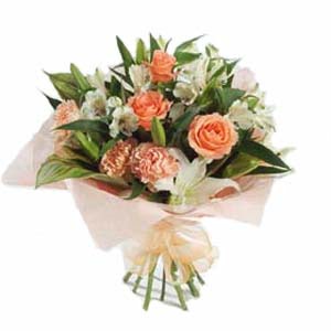  Ankara 14 �ubat �i�ek , �i�ek�i , �i�ek�ilik  karisik buket tanzimi demeti - anneler g�n� �i�ek buketi -