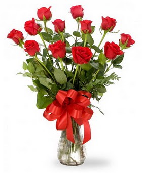  Ankara 14 �ubat �i�ek , �i�ek�i , �i�ek�ilik  12 adet k�rm�z� g�llerden vazo tanzimi