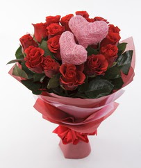 12 adet k�rm�z� g�l ve 2 adet kalp �ubuk  Ankara 14 �ubat 14 �ubat sevgililer g�n� �i�ek 