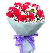 12 adet k�rm�z� g�l ve beyaz k�r �i�ekleri  Ankara 14 �ubat �i�ek�i ma�azas� 