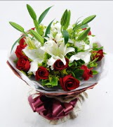 11 adet k�rm�z� g�l 1 dal kazablanka buket  Ankara 14 �ubat ucuz �i�ek g�nder 