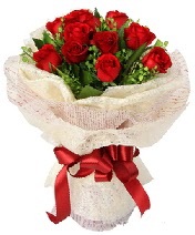 12 adet k�rm�z� g�l buketi  Ankara 14 �ubat anneler g�n� �i�ek yolla 