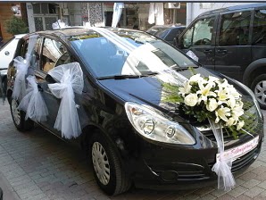 �i�ekli gelin arabas� s�slemesi