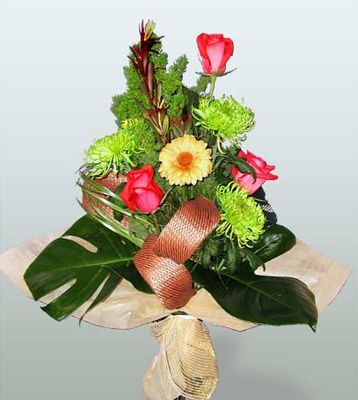  Ankara 14 �ubat ucuz �i�ek g�nder  3 adet g�l 4 adet gerbera �i�egi sade buket