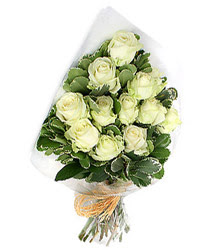  Ankara 14 �ubat online �i�ek�i , �i�ek sipari�i  12 li beyaz g�l buketi.