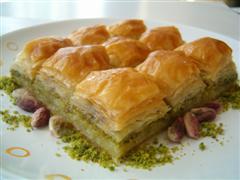 tatli siparisi essiz lezzette 1 kilo fistikli baklava  Ankara 14 �ubat �i�ek sipari�i sitesi 