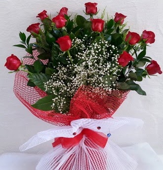 K�z isteme �i�e�i buketi 13 adet k�rm�z� g�l  Ankara 14 �ubat �nternetten �i�ek sipari�i 