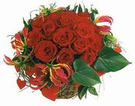  Ankara 14 �ubat anneler g�n� �i�ek yolla  12 adet g�lden sepet tanzim